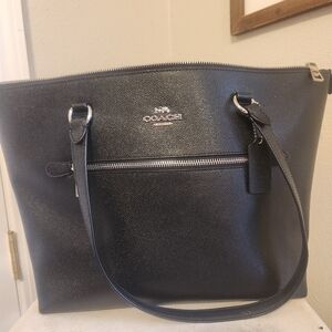 Coach Black Leather Zip Tote